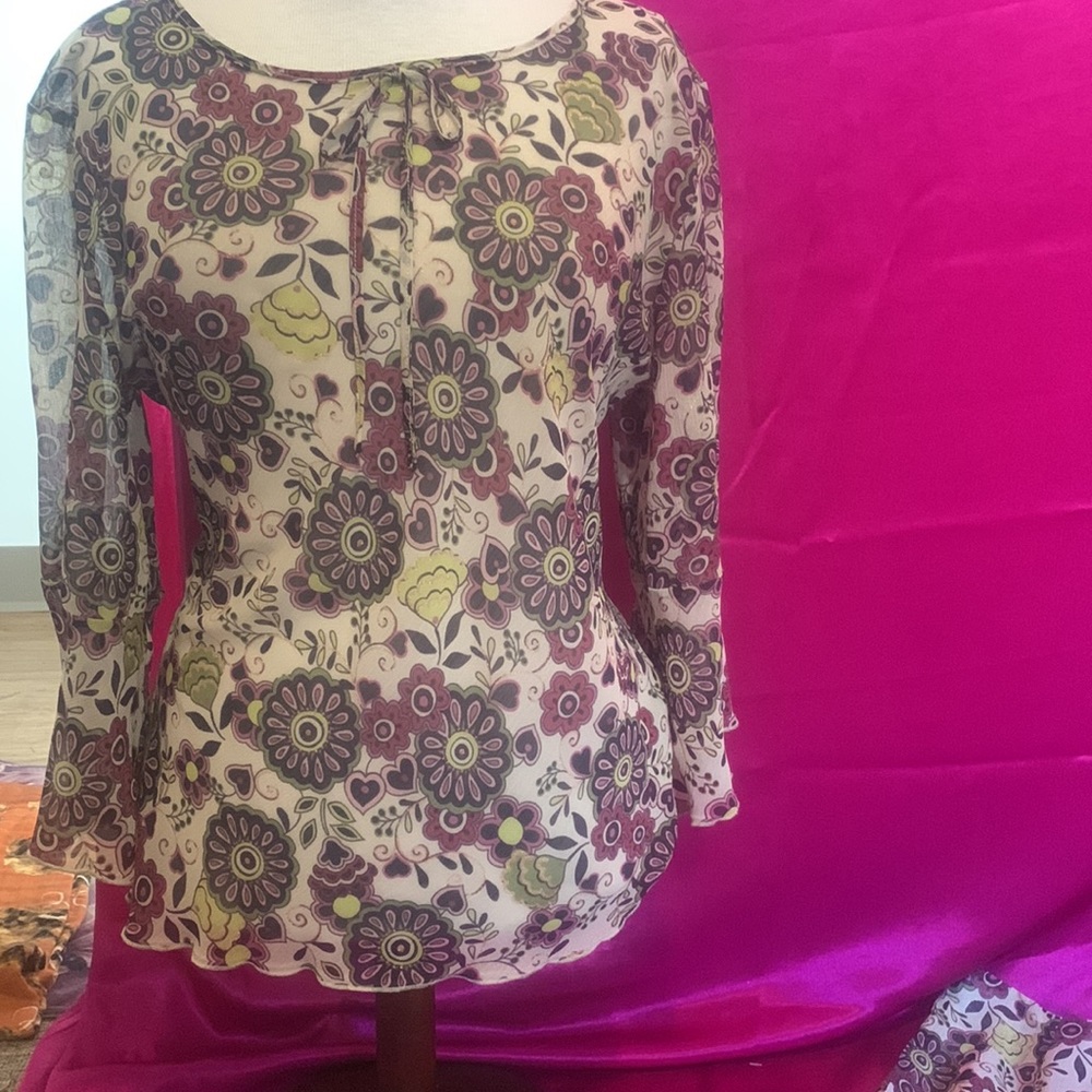 Ingenuity 2 piece top and skirt. Size 12 and 8. Like new